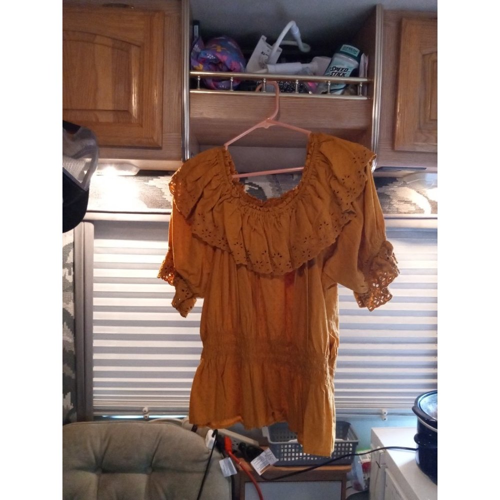 womens short sleeve blouse